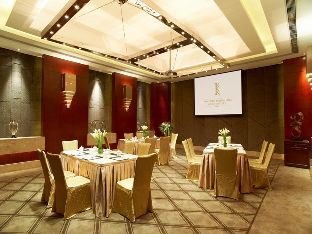 Optics Valley Kingdom Plaza Ухань Екстер'єр фото